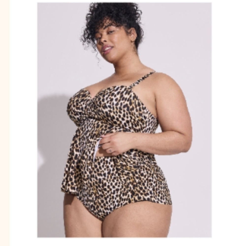 New Torrid leopard swimsuit High Waist Bottom 3x & Underwire Twist top 3x DD/F